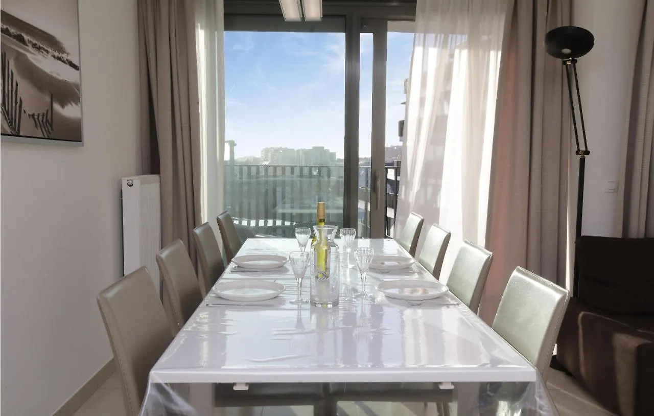 Residentie Crystal ref, 84 Appartement Oostende